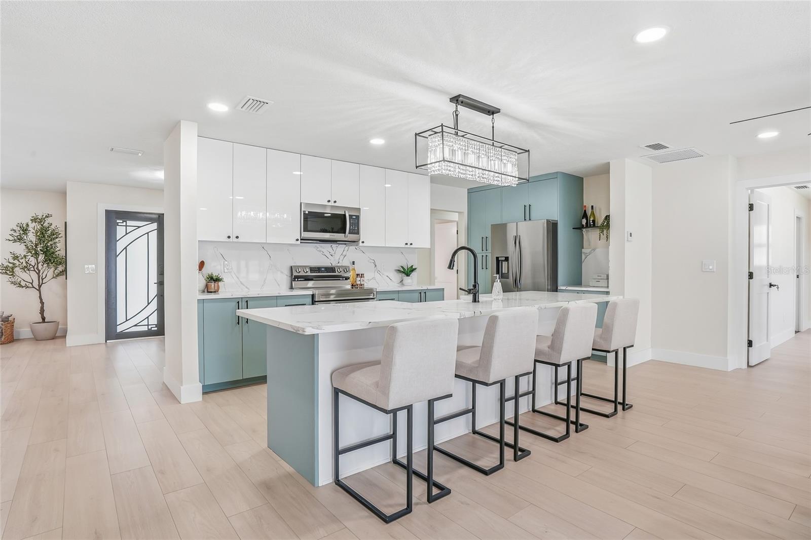 CLUBHOUSE ESTATES OF COUNTRYSIDE - Residential