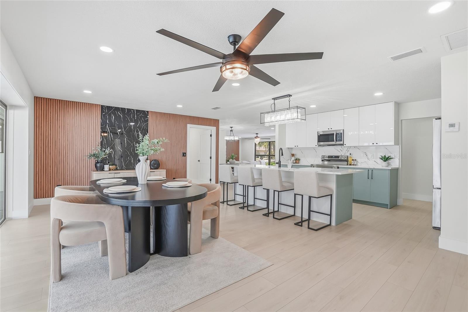 CLUBHOUSE ESTATES OF COUNTRYSIDE - Residential