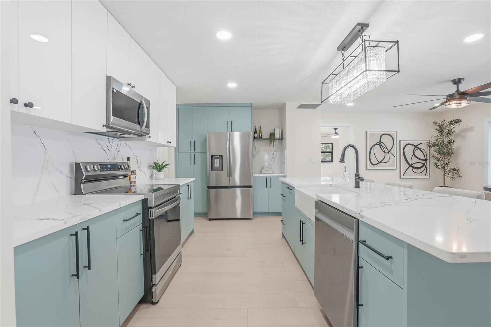 CLUBHOUSE ESTATES OF COUNTRYSIDE - Residential