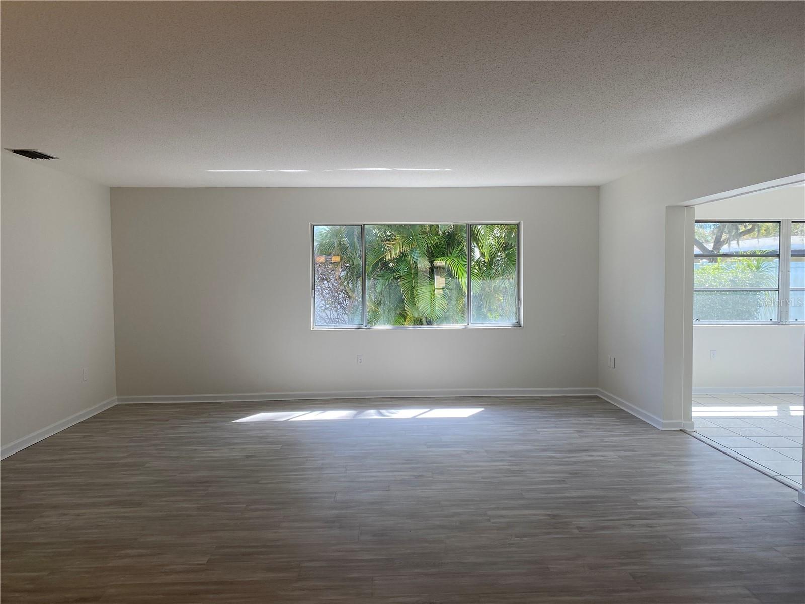 VILLAGE IN THE PINES NOR - Residential