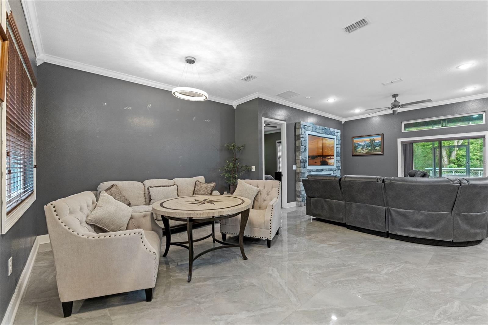 LAKE HELEN - Residential