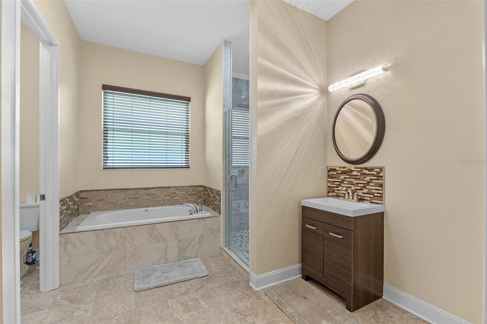 LAKE HELEN - Residential