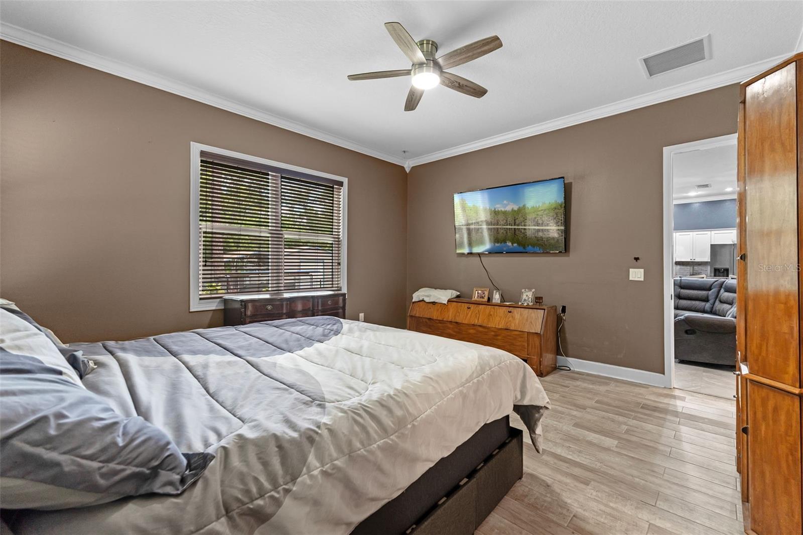 LAKE HELEN - Residential