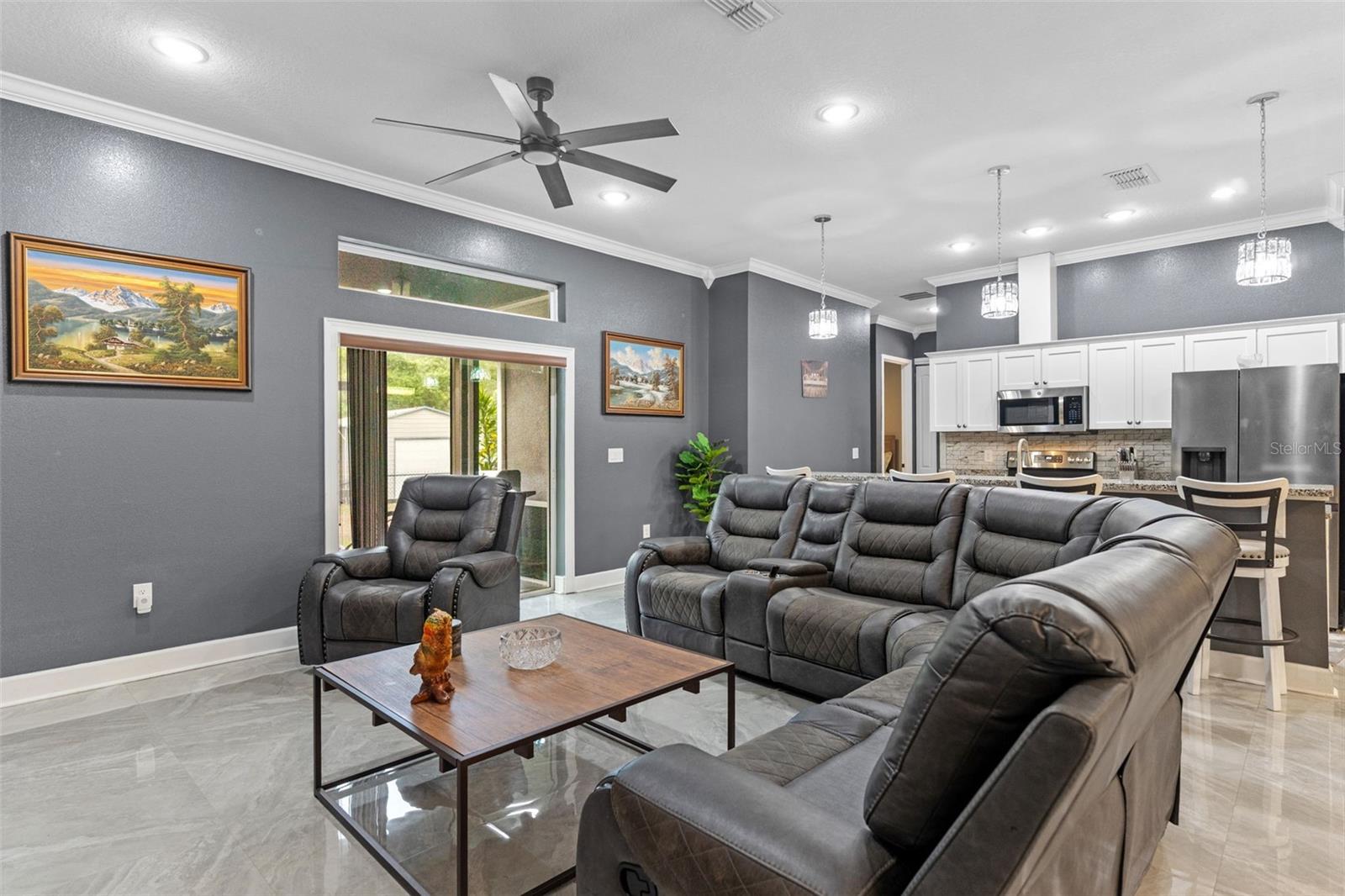 LAKE HELEN - Residential