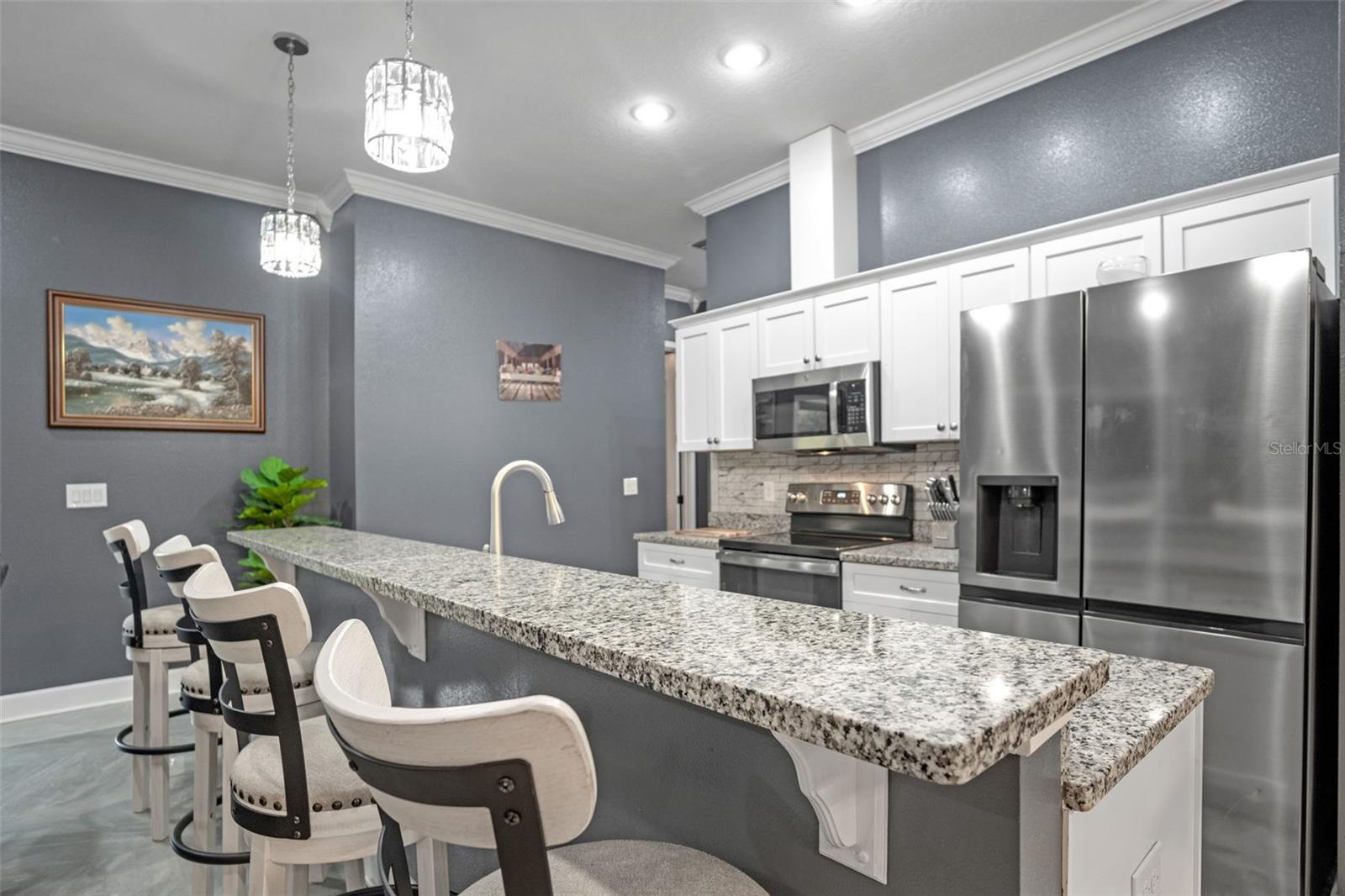 LAKE HELEN - Residential