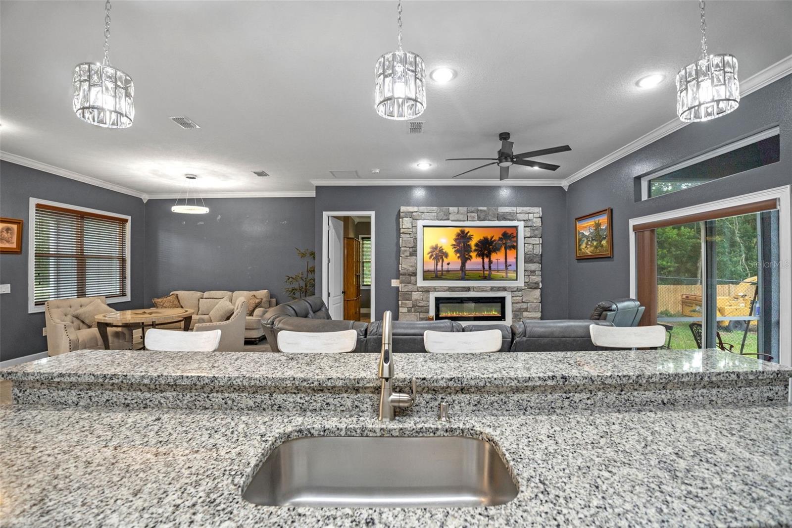 LAKE HELEN - Residential