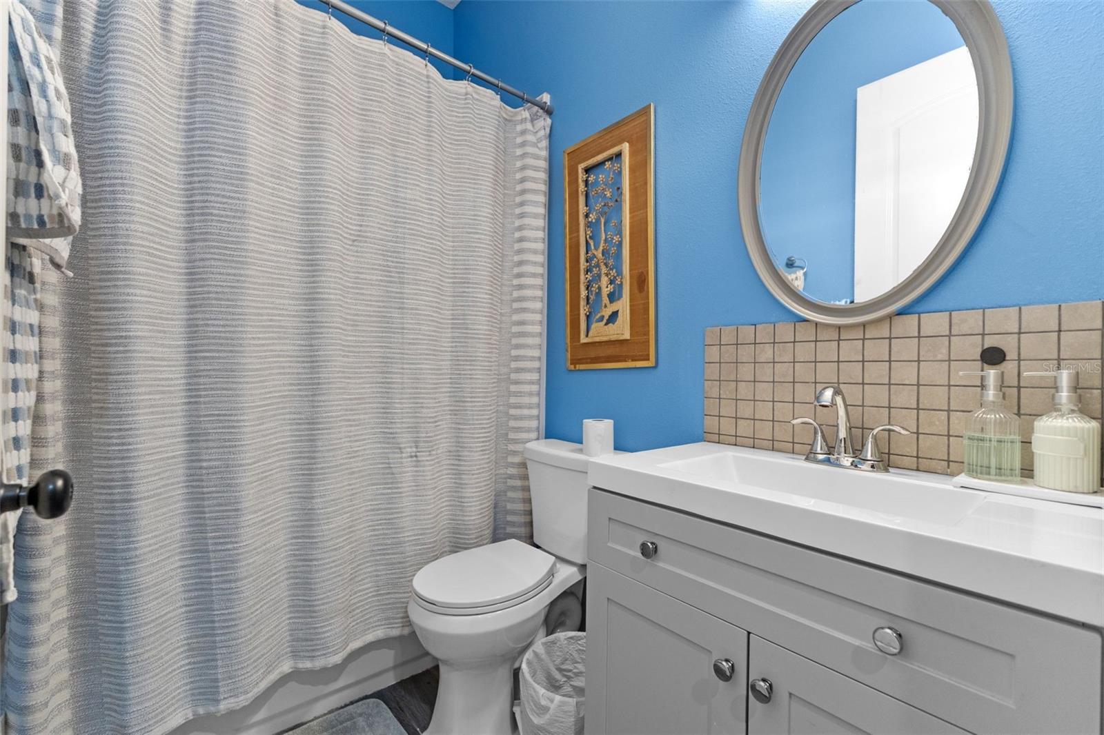 LAKE HELEN - Residential