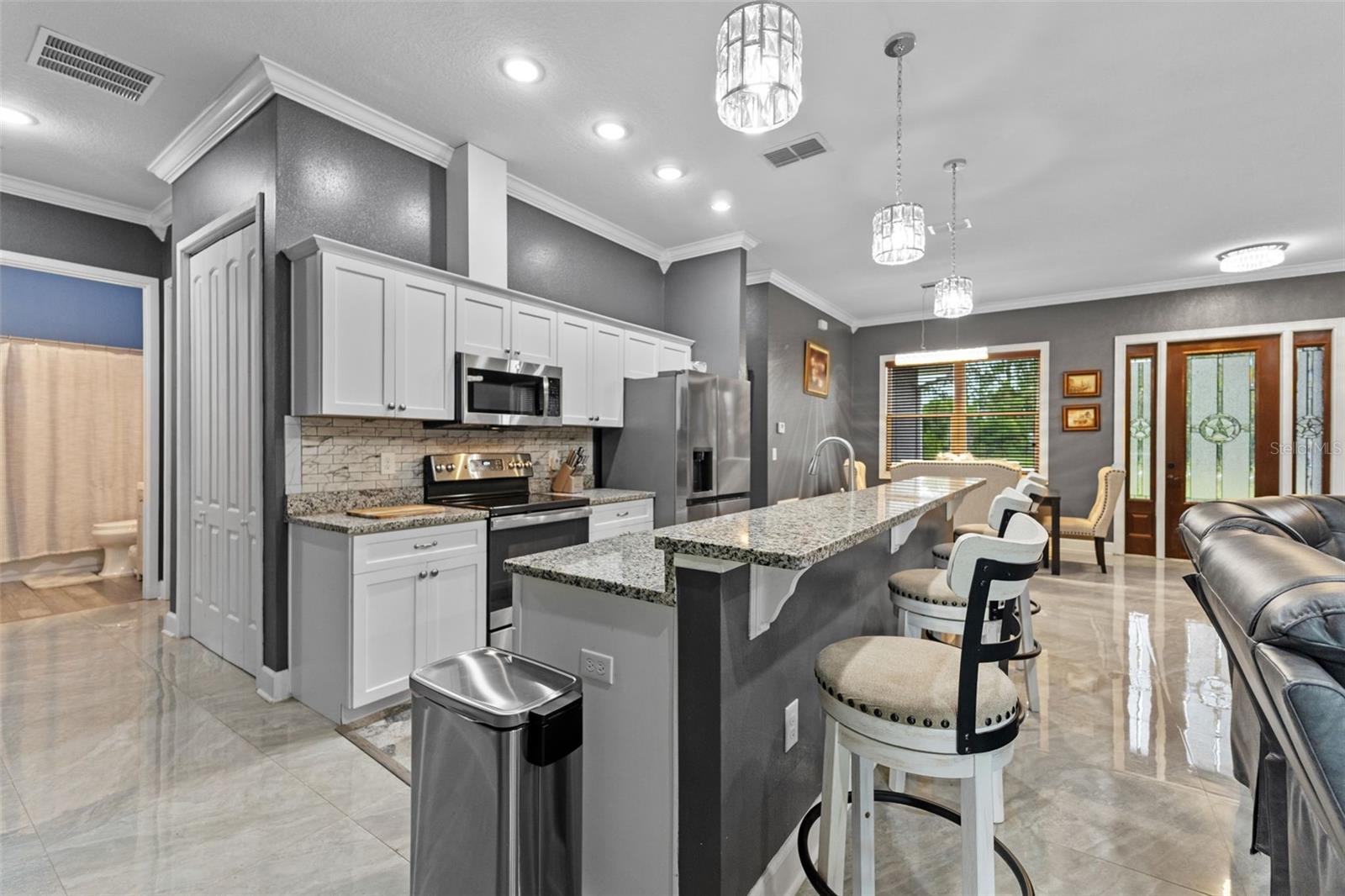 LAKE HELEN - Residential