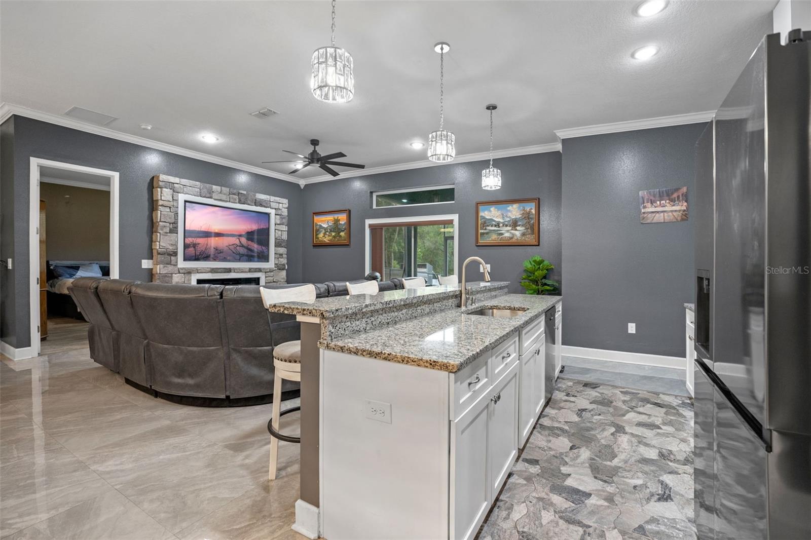 LAKE HELEN - Residential