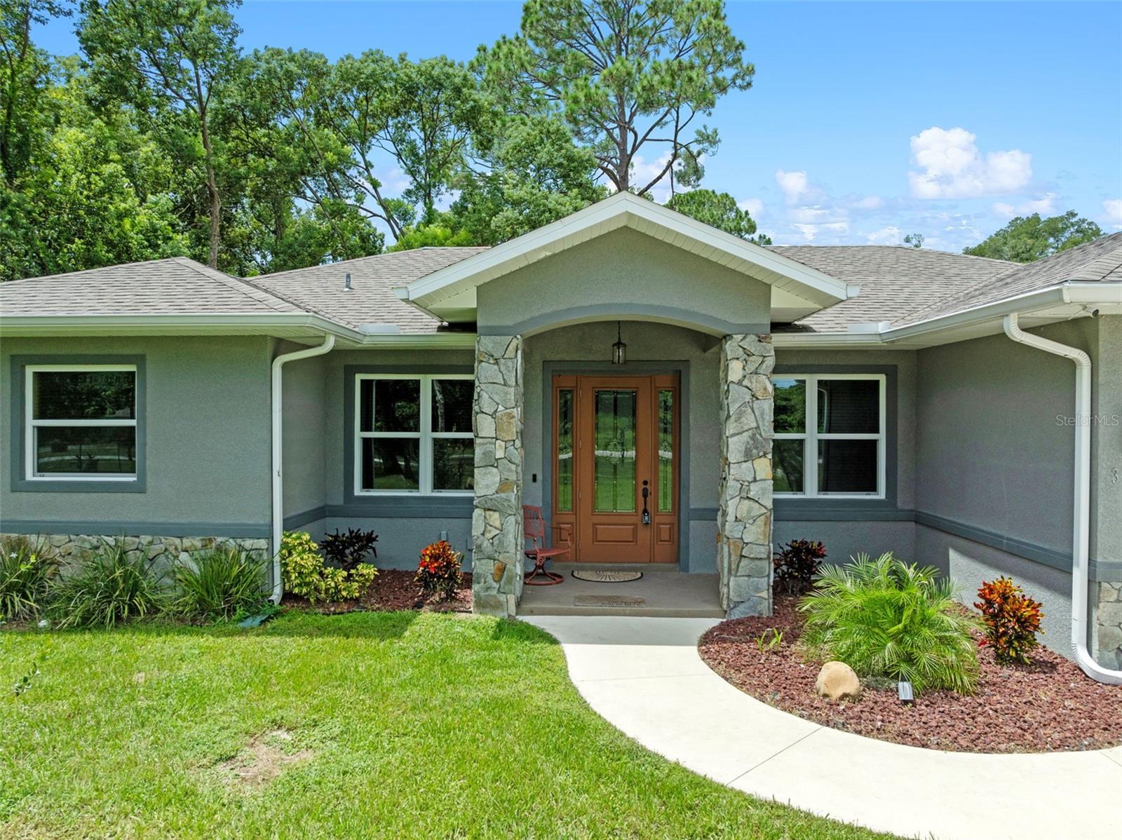 LAKE HELEN - Residential