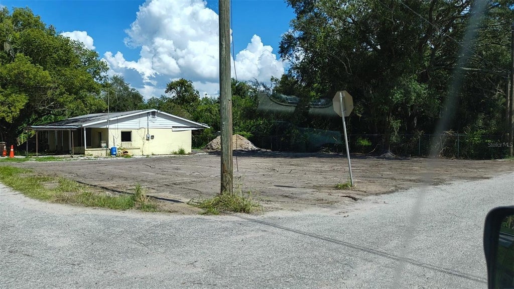 Photo of 131 E Bay Boulevard S, Lake Wales, FL 33859 (MLS # S5160075)