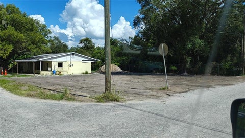 Photo of 131 E Bay Boulevard S, Lake Wales, FL 33859 (MLS # S5160075)