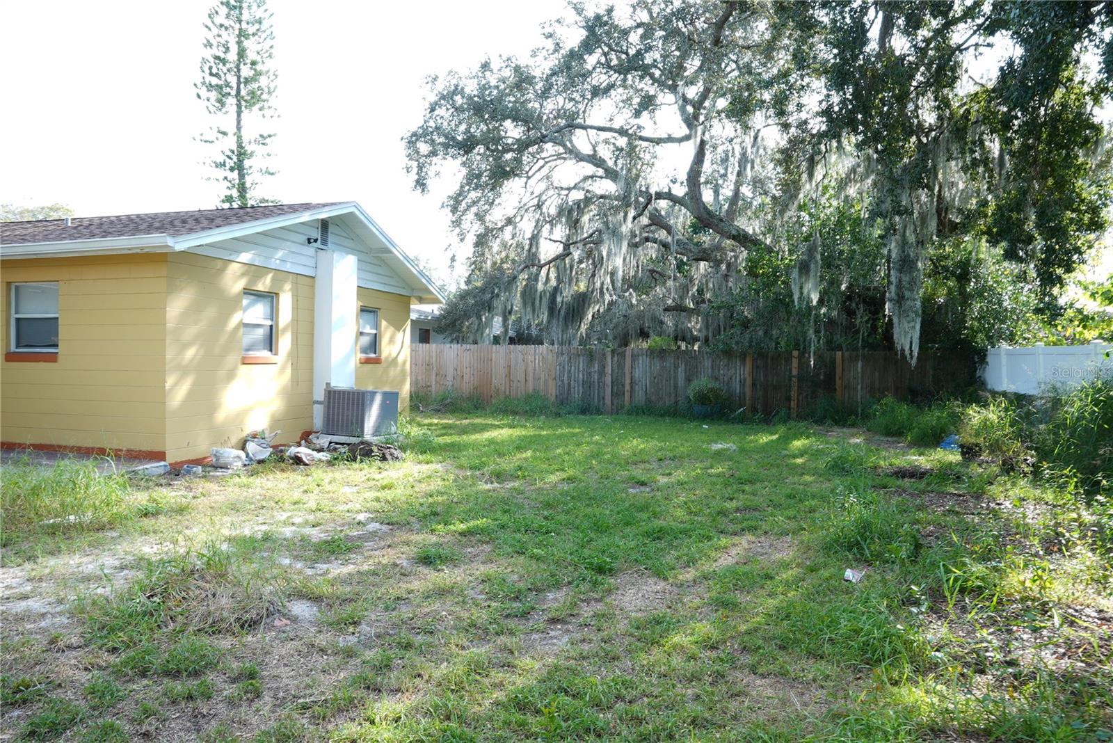 EVANS VILLAGE - Residential