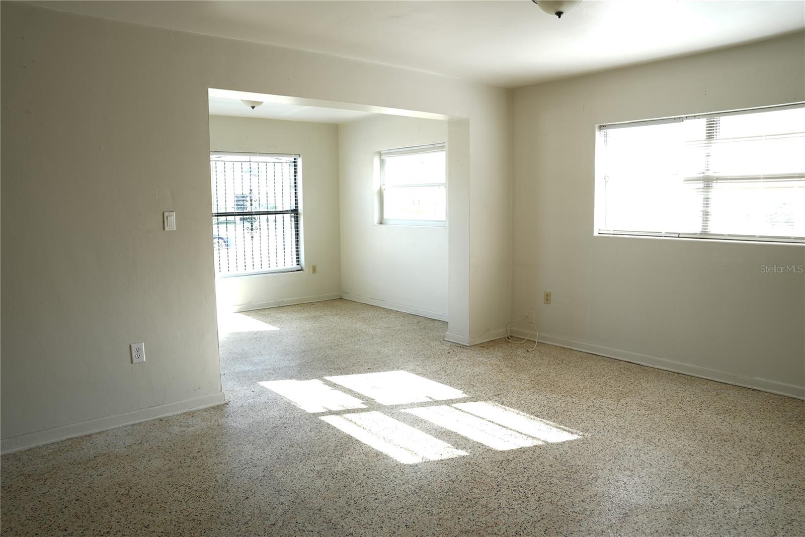 EVANS VILLAGE - Residential