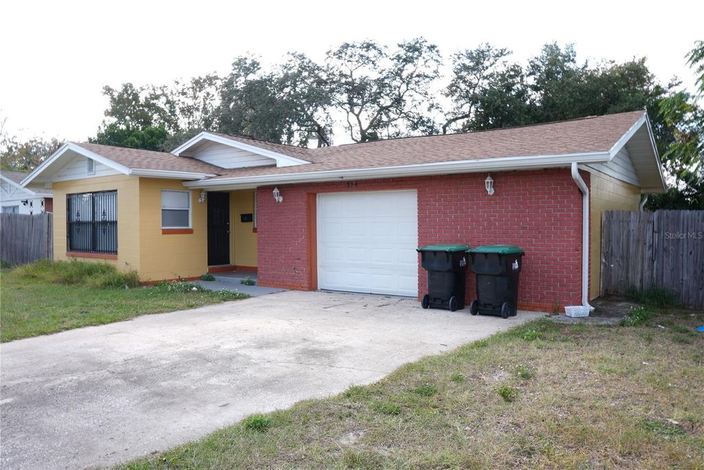 Photo of 2314 Queensway Road, Orlando, FL 32808 (MLS # O6363458)