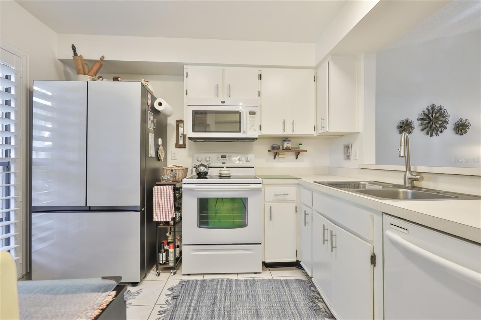 THE KNOLLS OF KINGS POINT II A - Residential