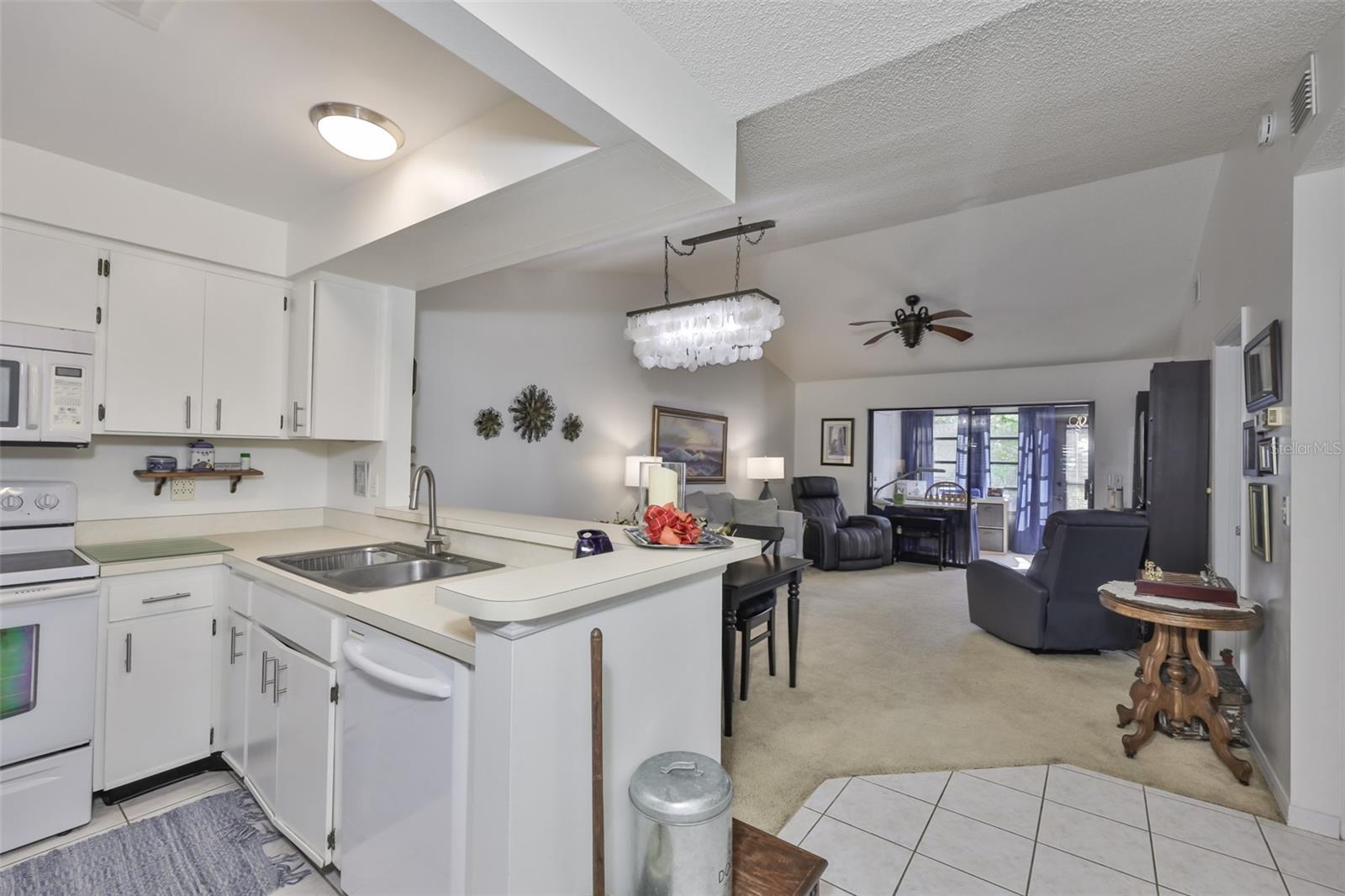 THE KNOLLS OF KINGS POINT II A - Residential