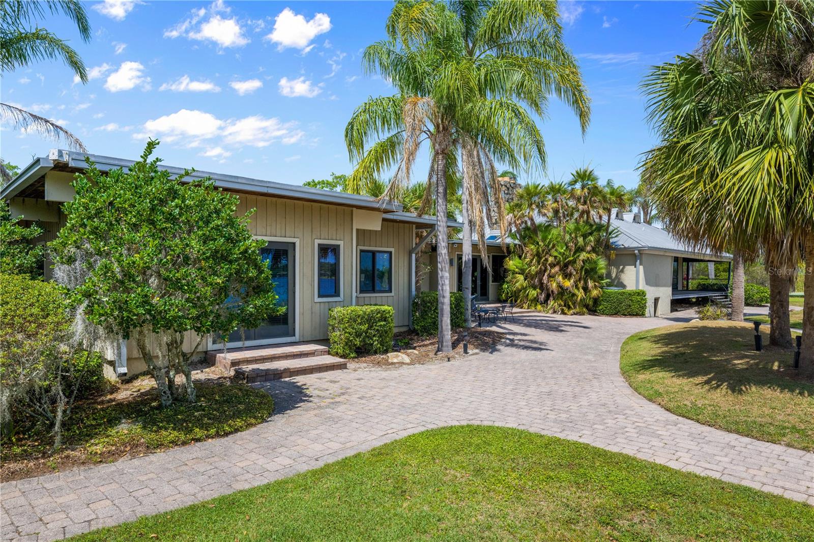 10300 POCKET LANE