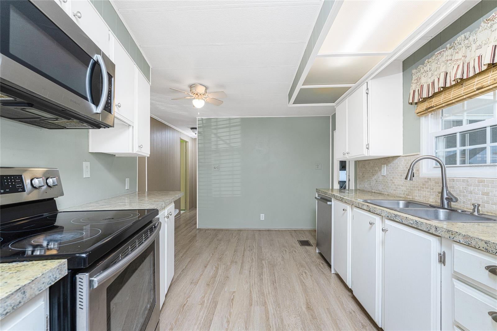 HOL MOB ESTATES 2ND ADD - Residential