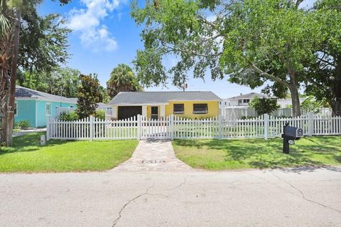 A home in TAMPA