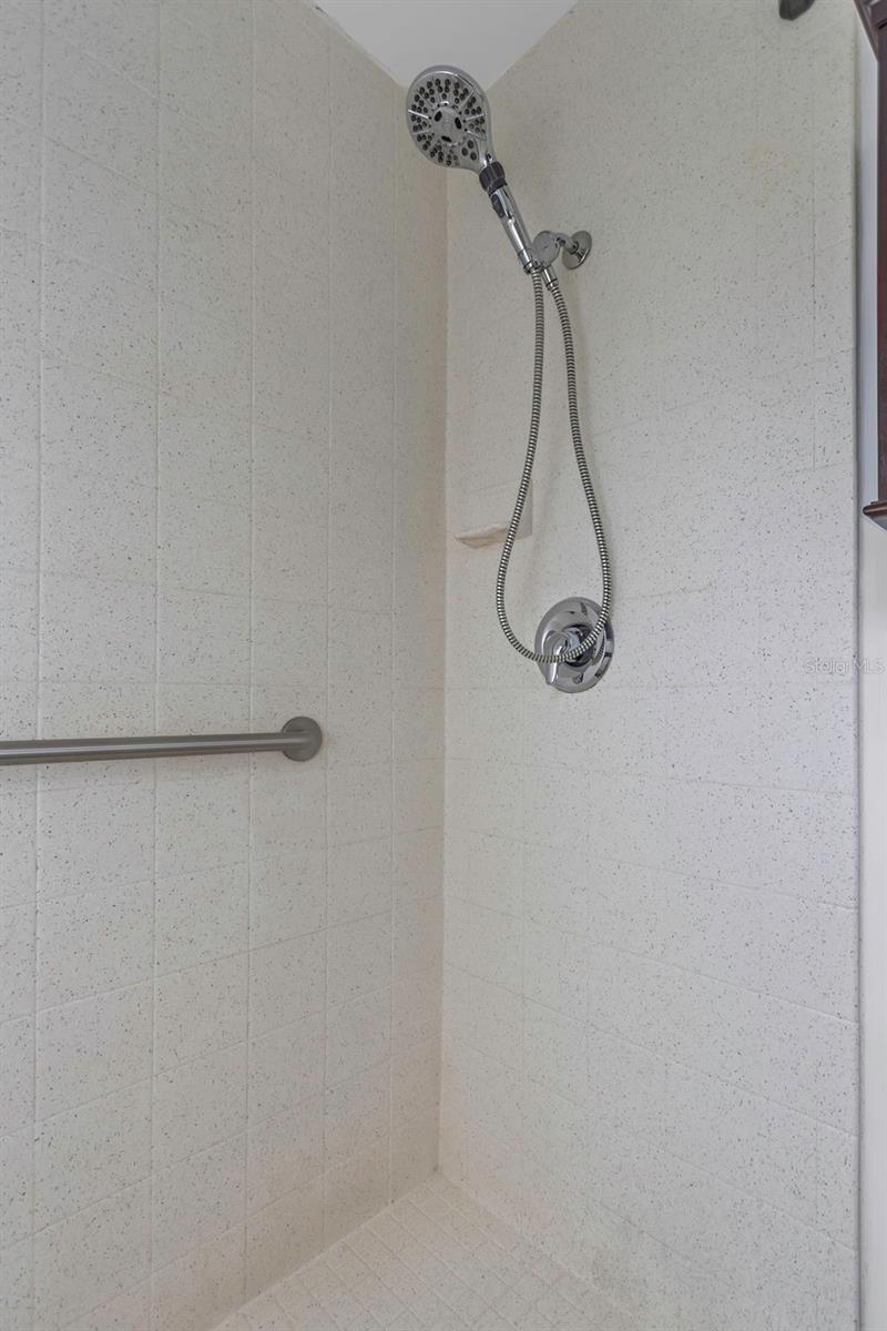 BROOKHILL - Residential Lease