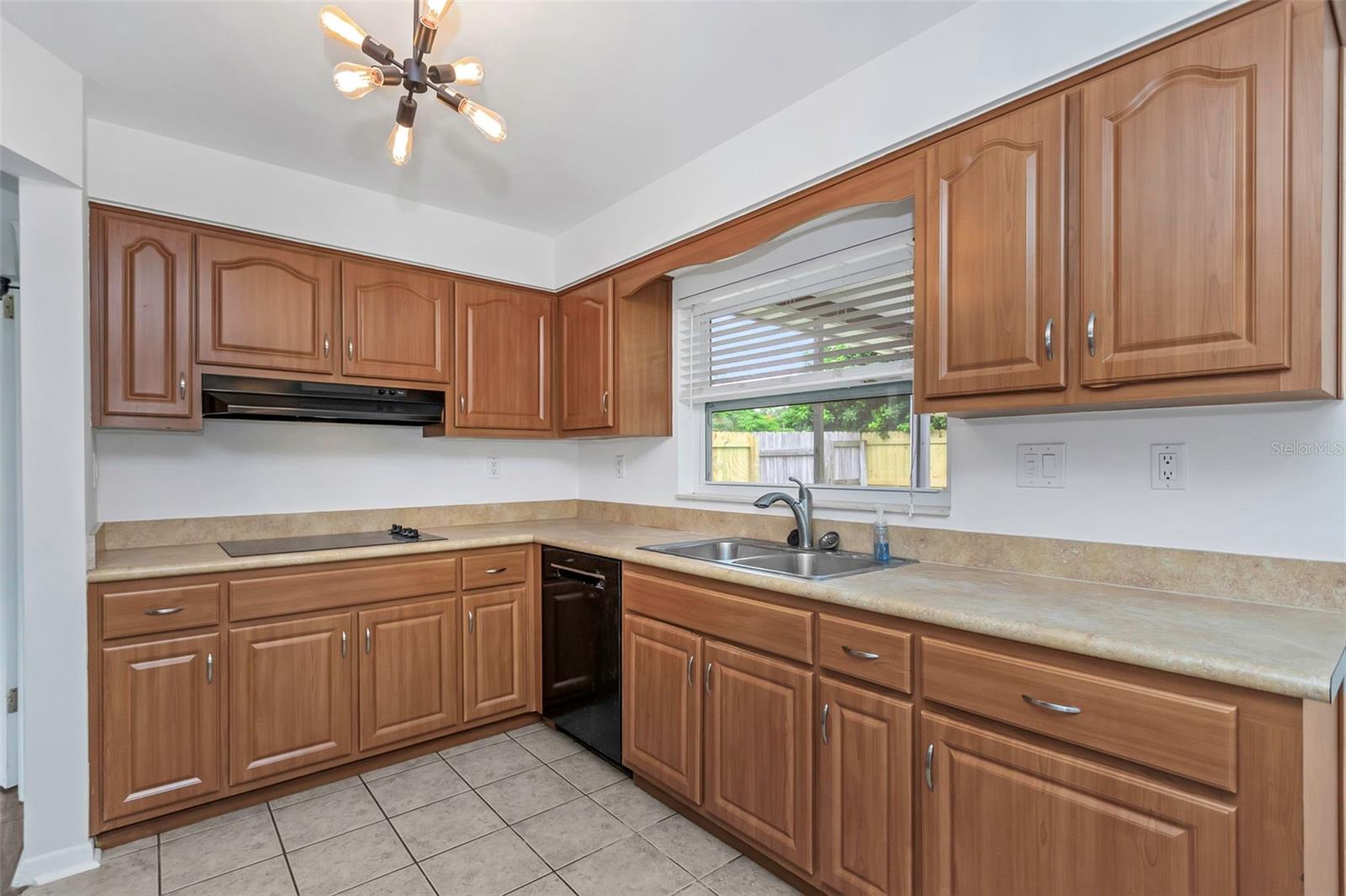 BROOKHILL - Residential Lease
