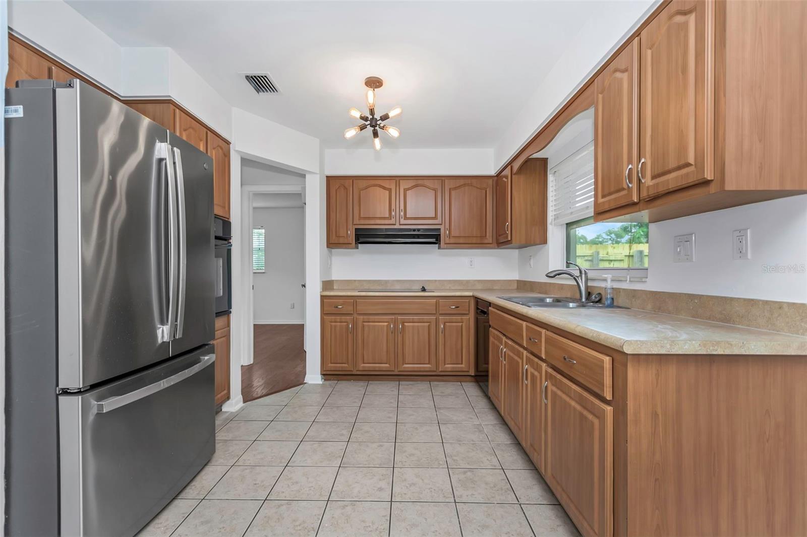 BROOKHILL - Residential Lease