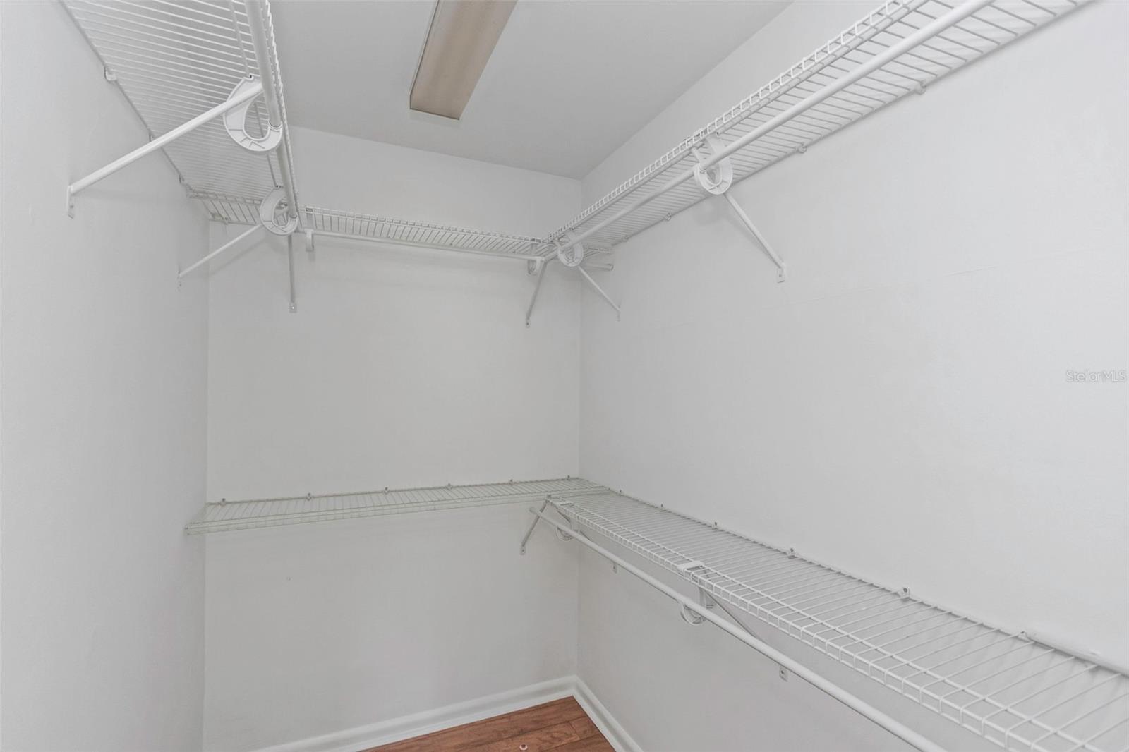 BROOKHILL - Residential Lease