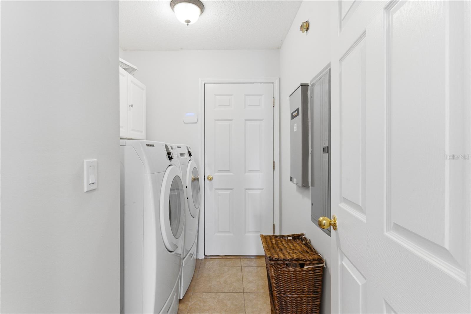 ASHFORD UNIT THREE - Residential