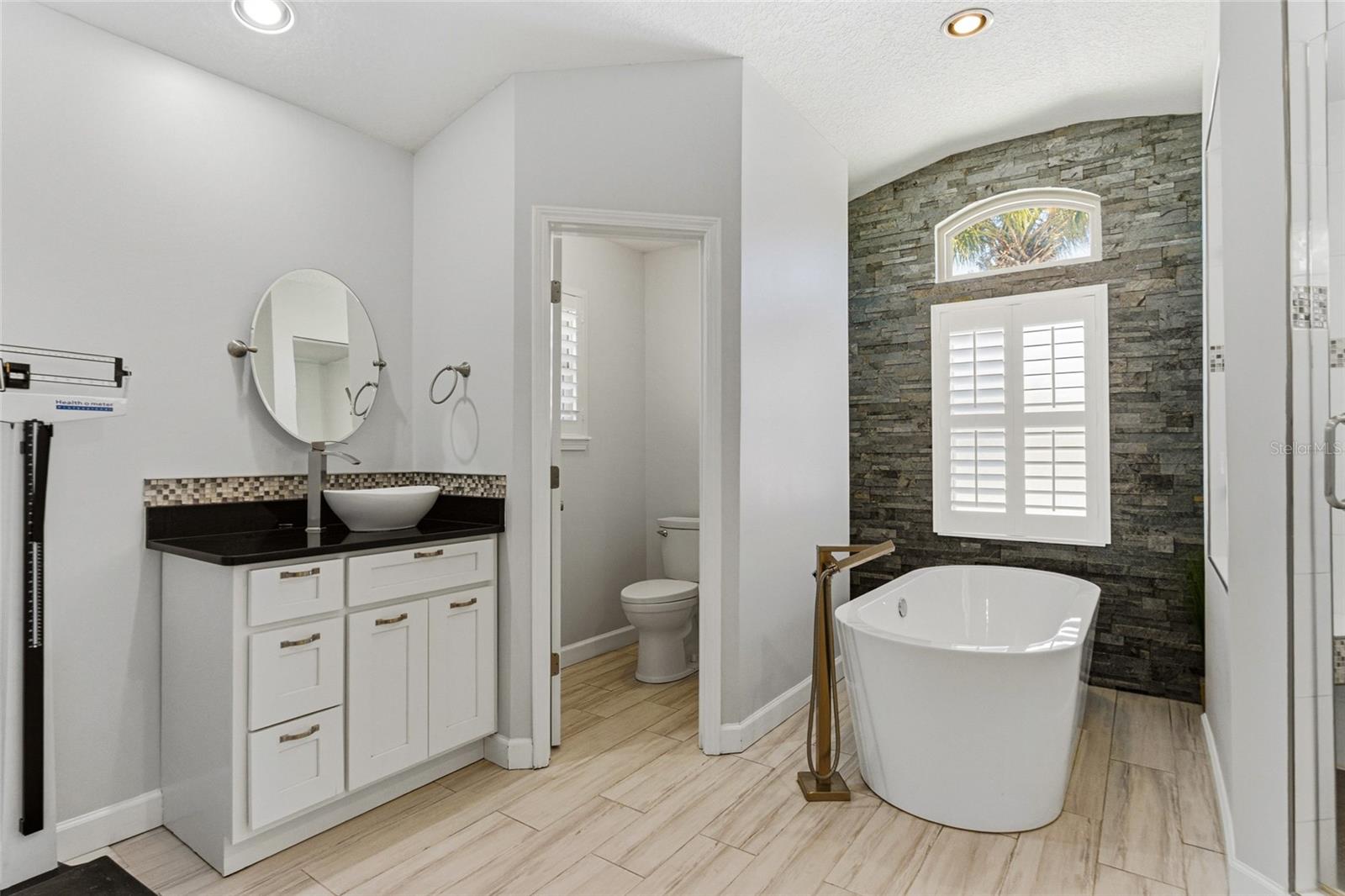 ASHFORD UNIT THREE - Residential