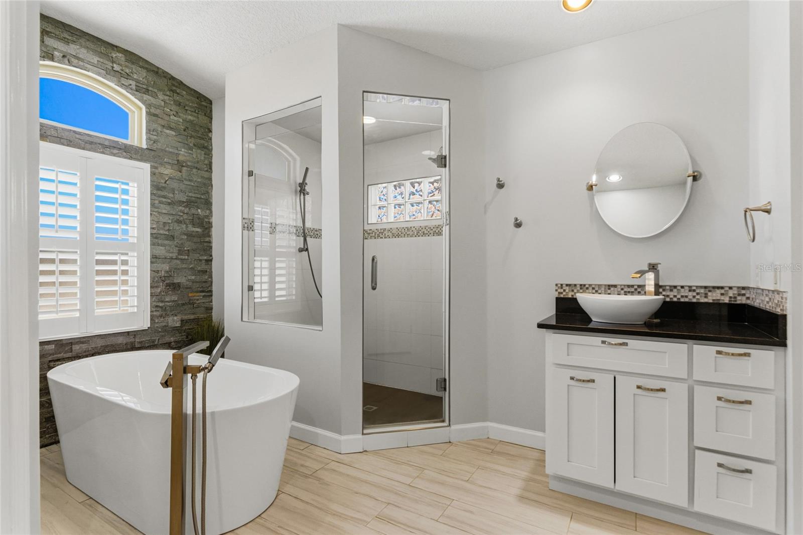 ASHFORD UNIT THREE - Residential