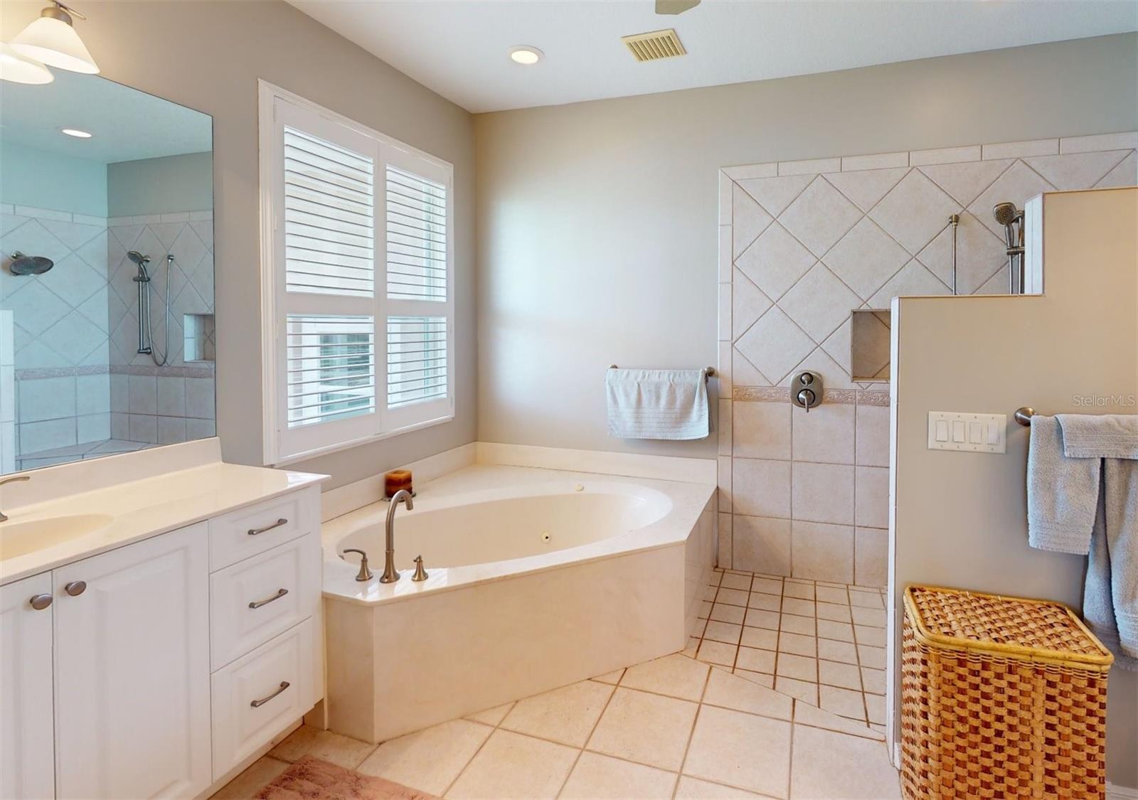 PUNTA GORDA ISLES SEC 12 - Residential