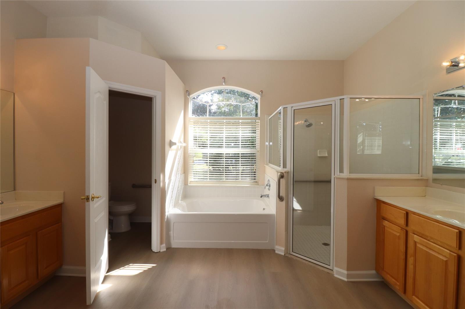 ROCK SPGS RIDGE PH 02 - Residential Lease