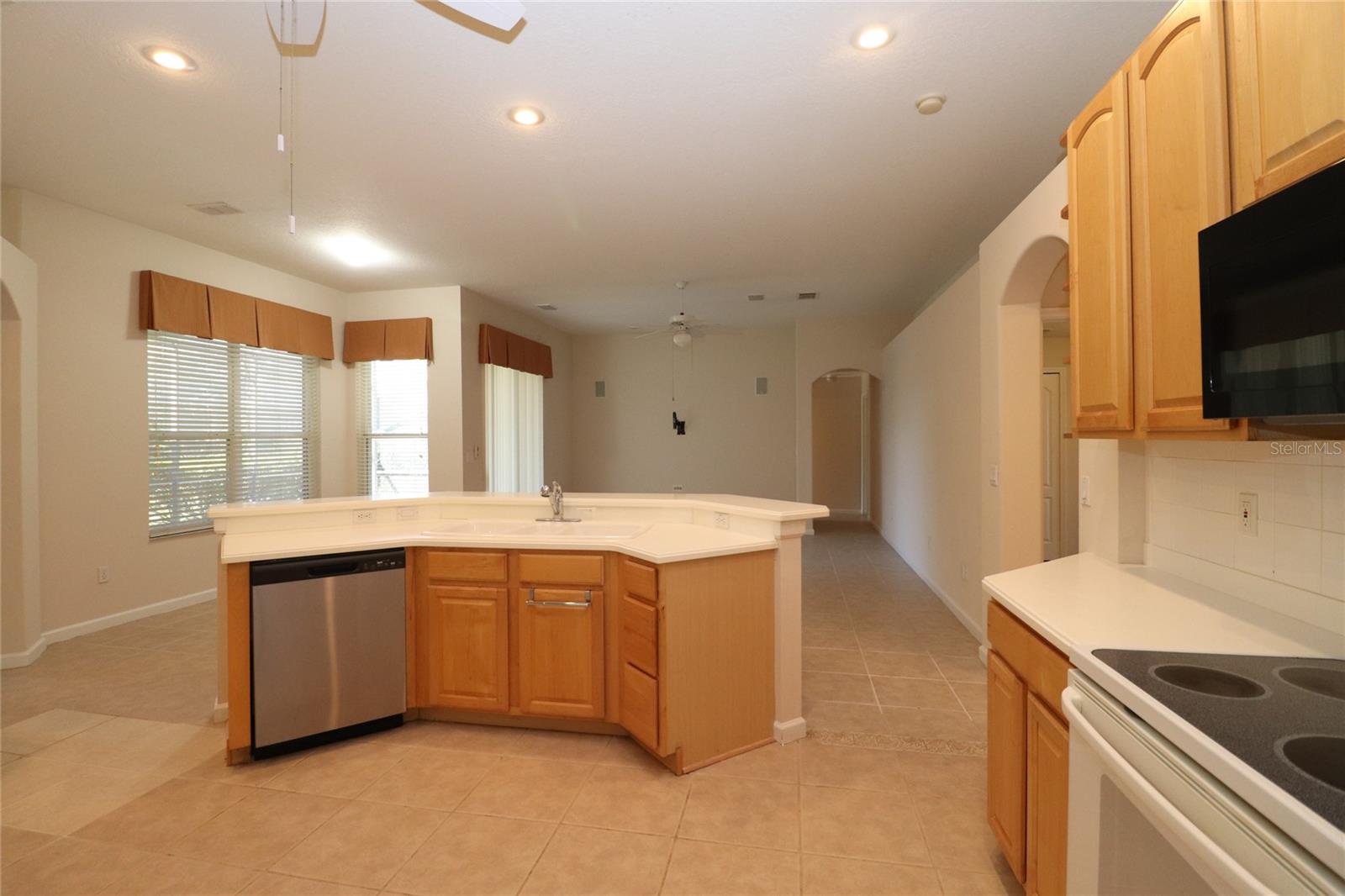 ROCK SPGS RIDGE PH 02 - Residential Lease