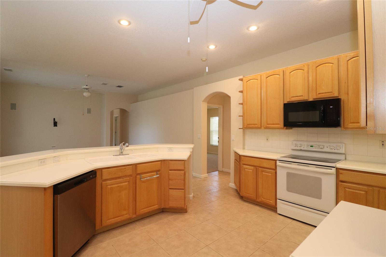 ROCK SPGS RIDGE PH 02 - Residential Lease