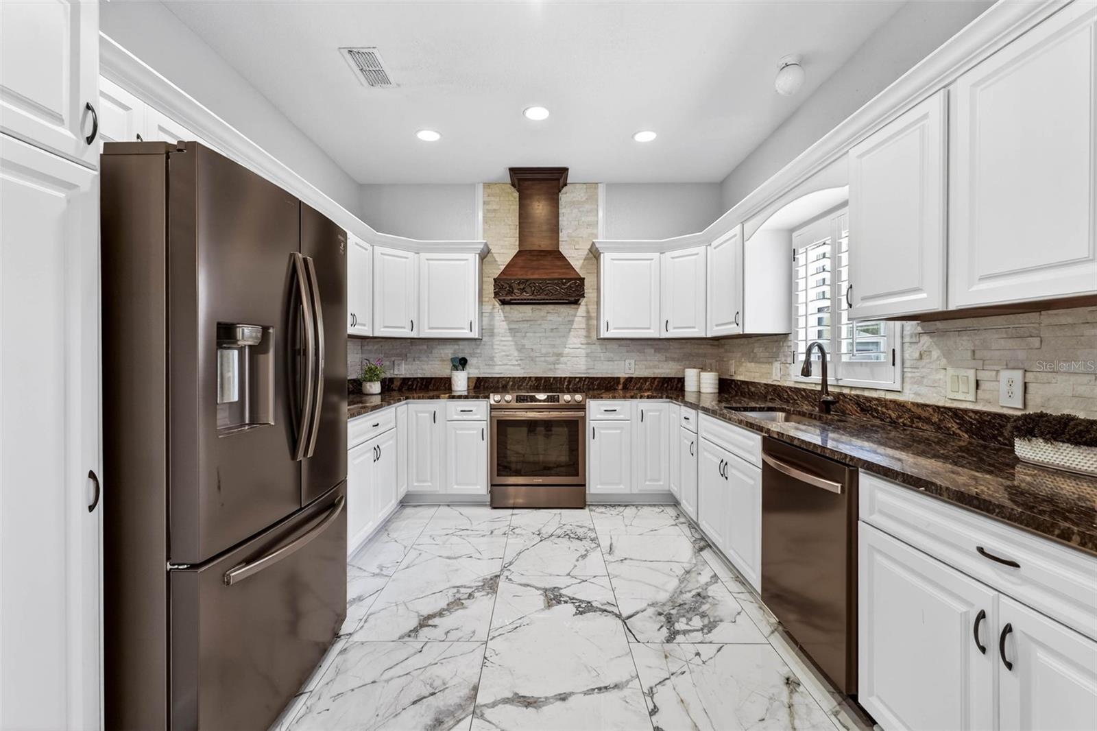 HICKORY HILLS - Residential