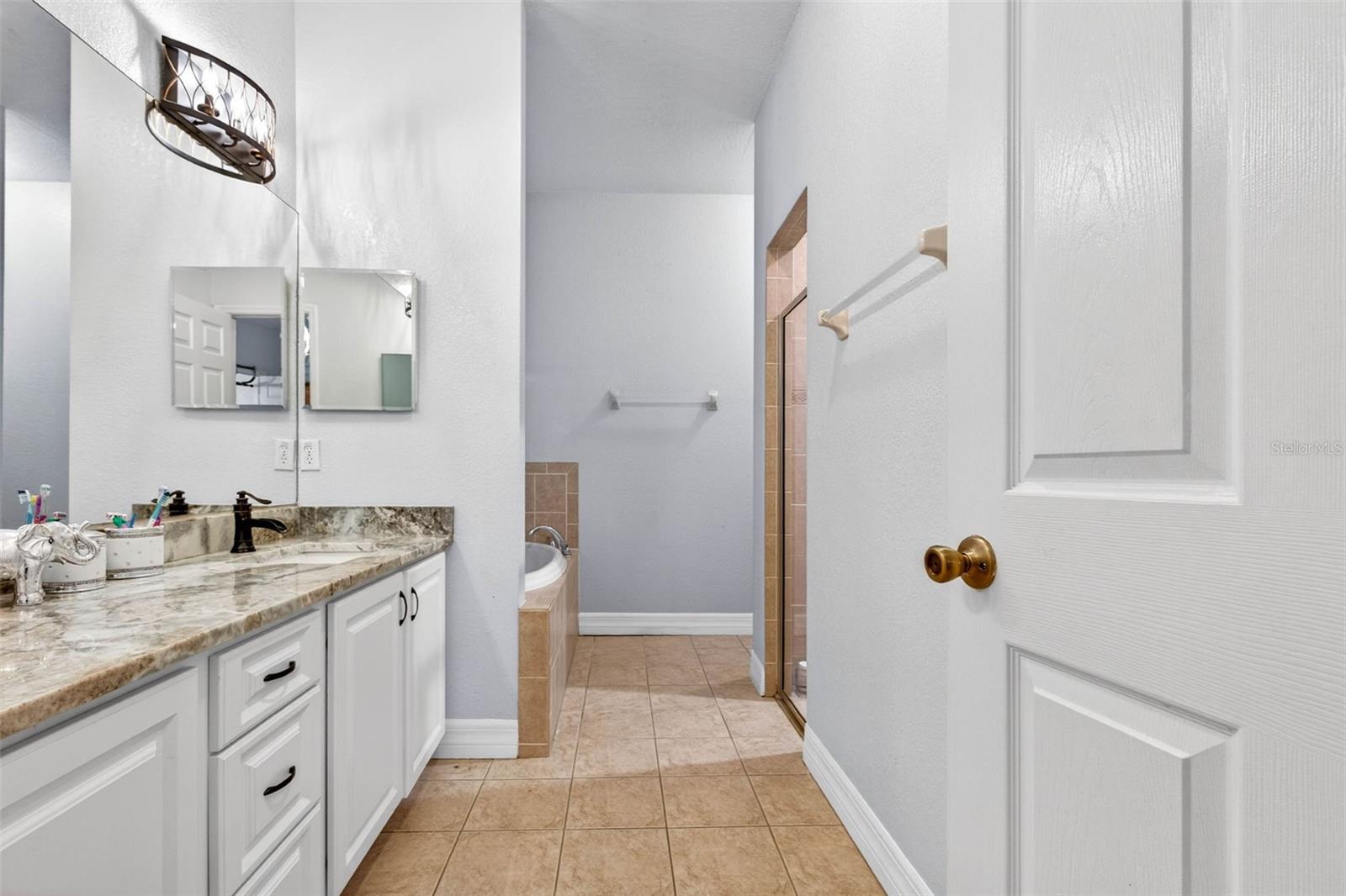 HICKORY HILLS - Residential