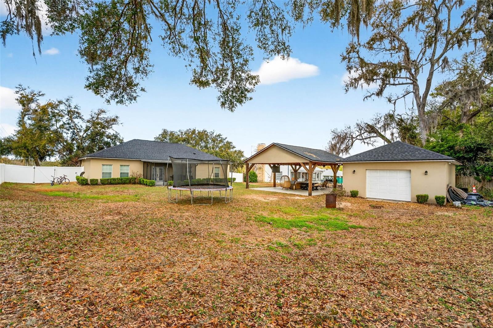 HICKORY HILLS - Residential