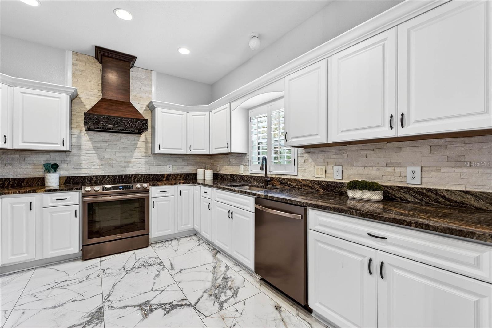 HICKORY HILLS - Residential