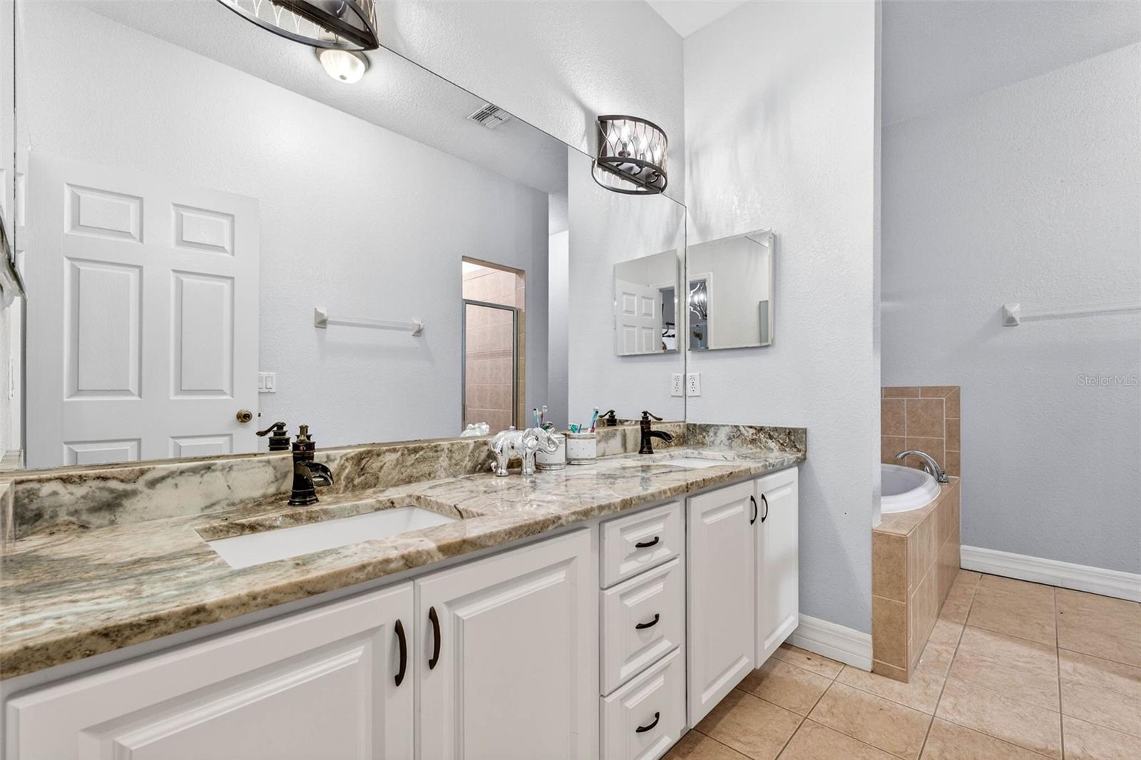 HICKORY HILLS - Residential