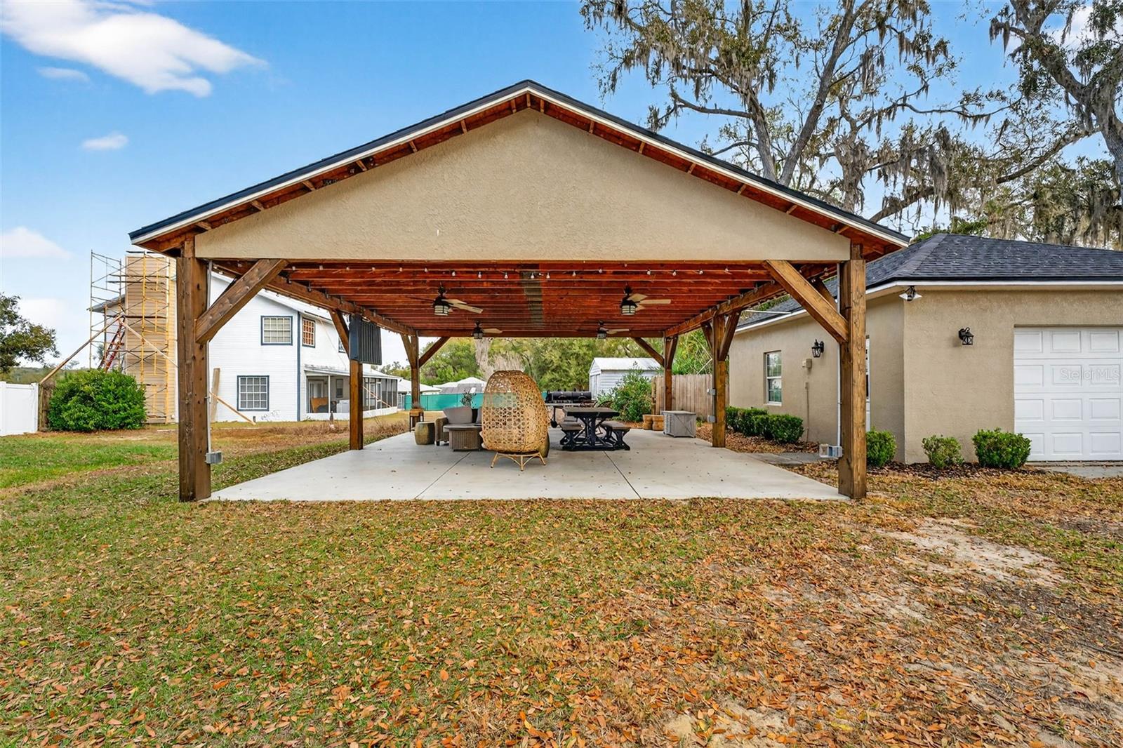 HICKORY HILLS - Residential