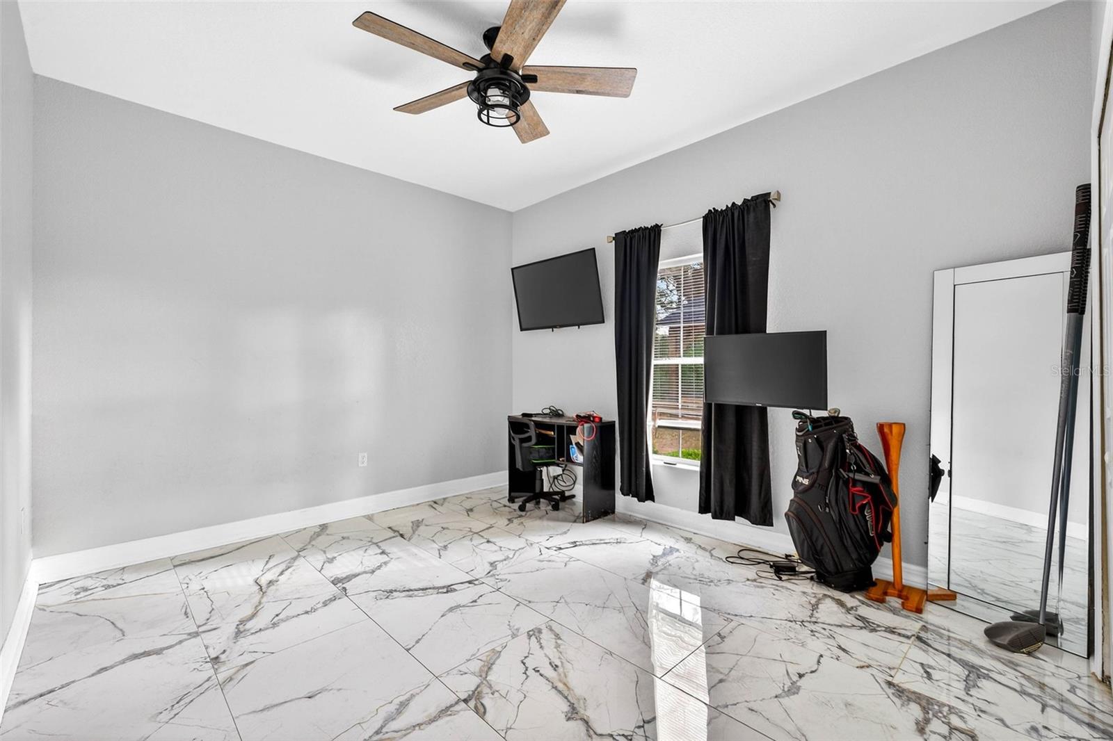 HICKORY HILLS - Residential