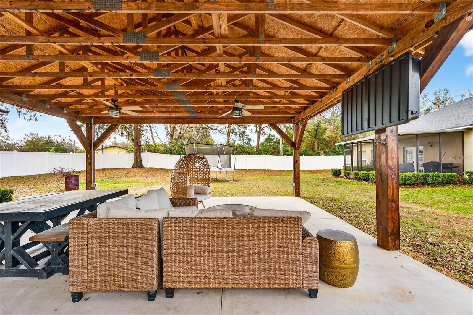 HICKORY HILLS - Residential