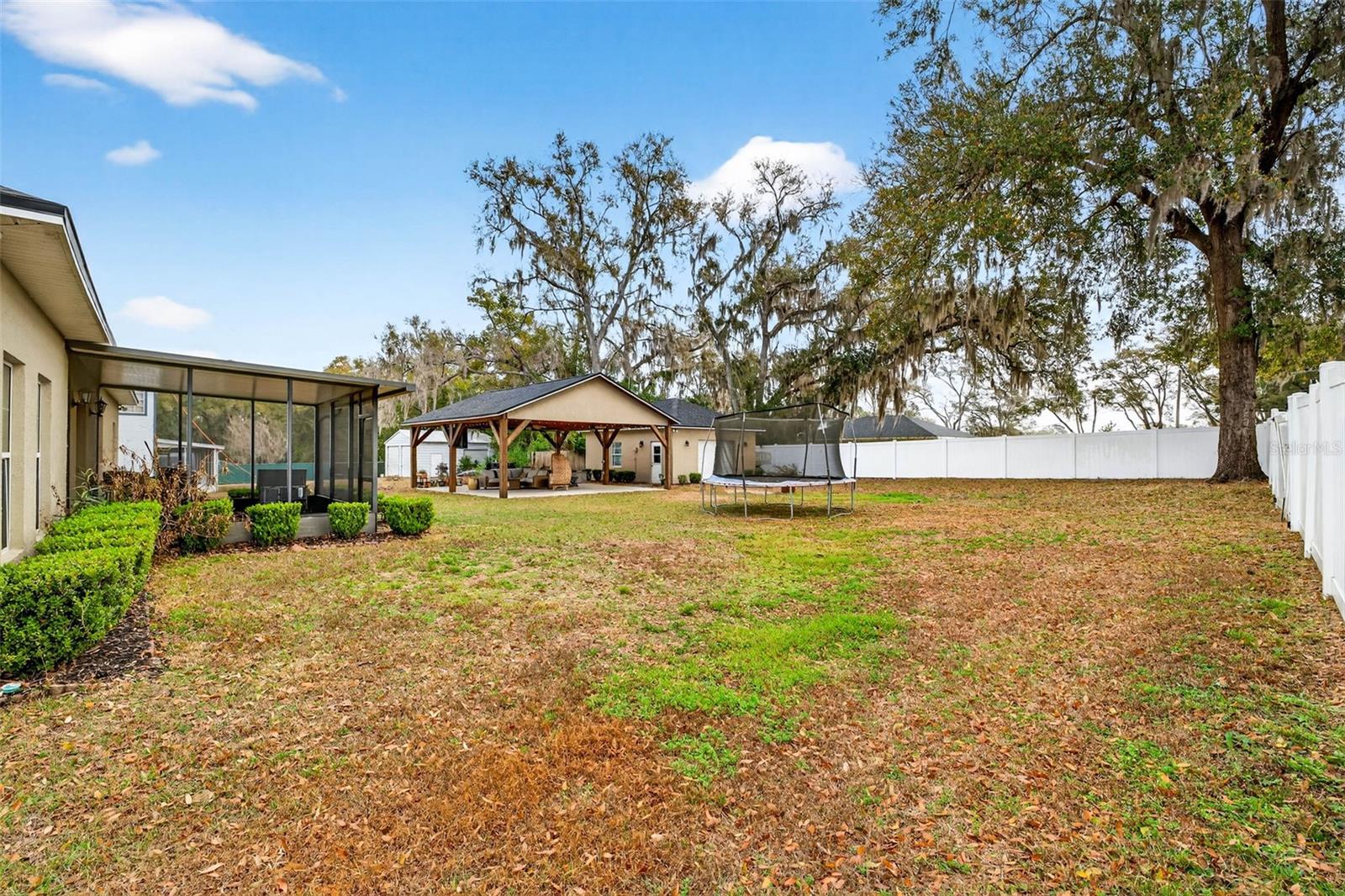 HICKORY HILLS - Residential