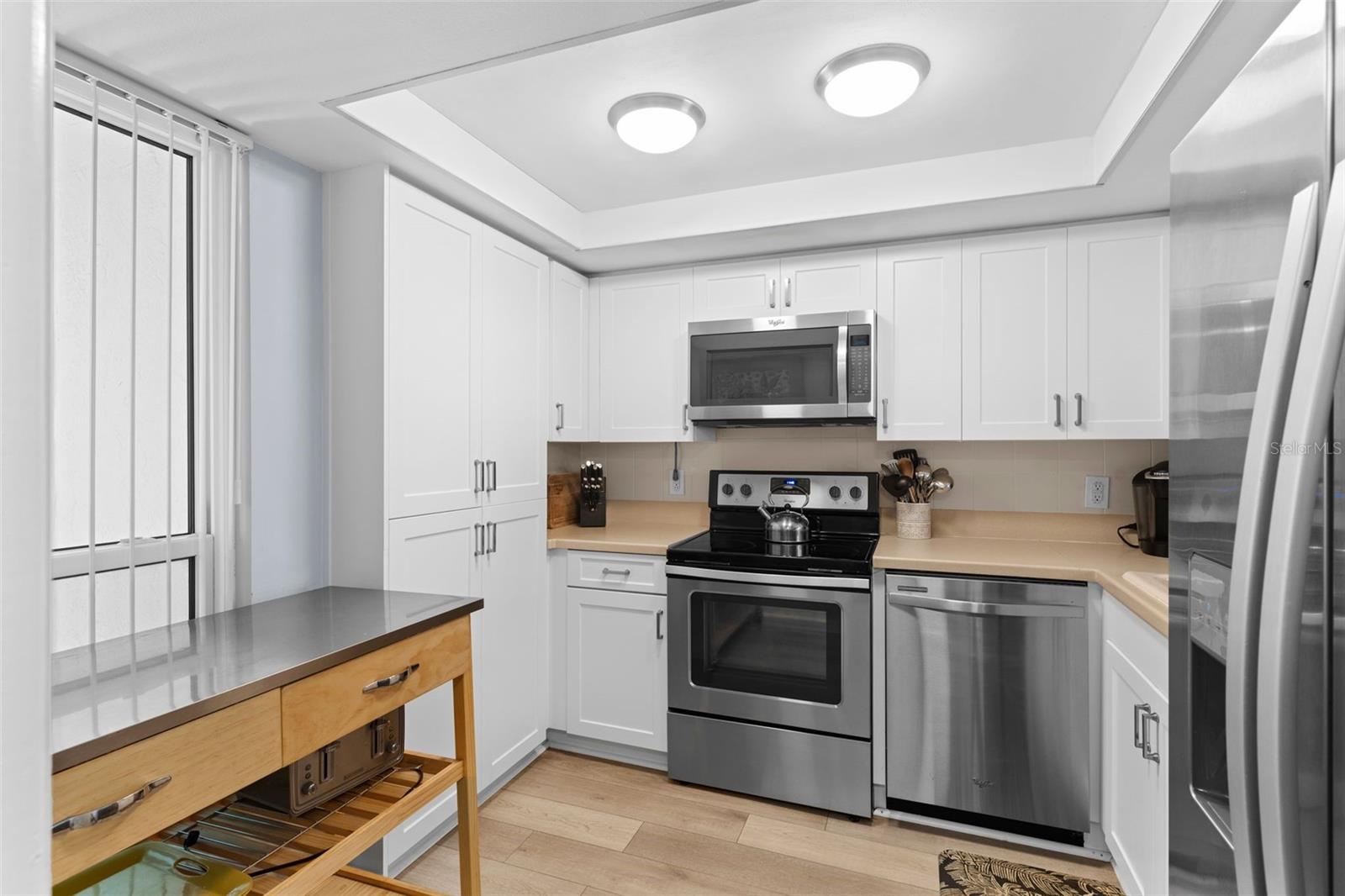 BREAKERS THE CONDO - Residential