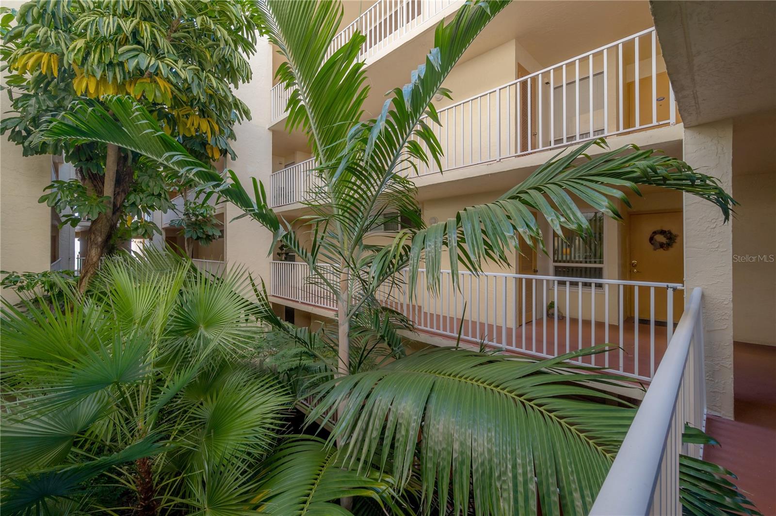 BREAKERS THE CONDO - Residential