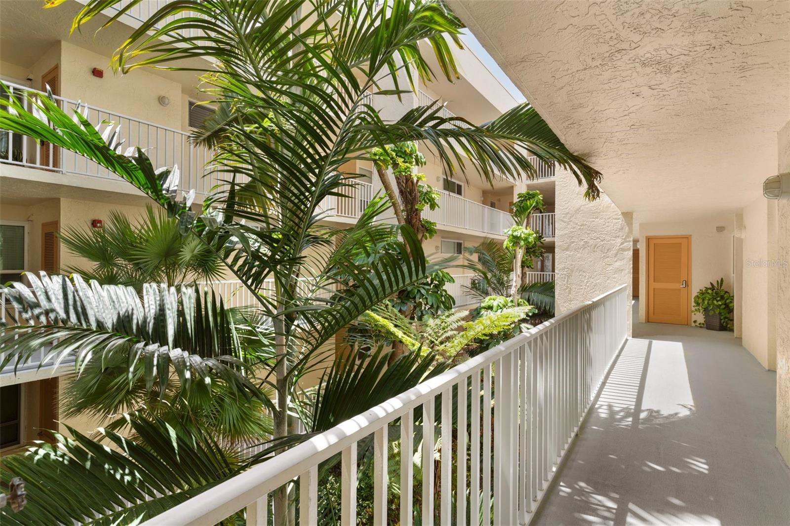 BREAKERS THE CONDO - Residential