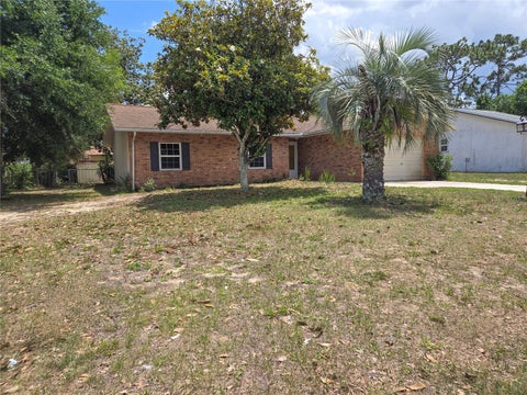 Photo of 19 Spring Dr Place, Ocala, FL 34472 (MLS # OM725214)