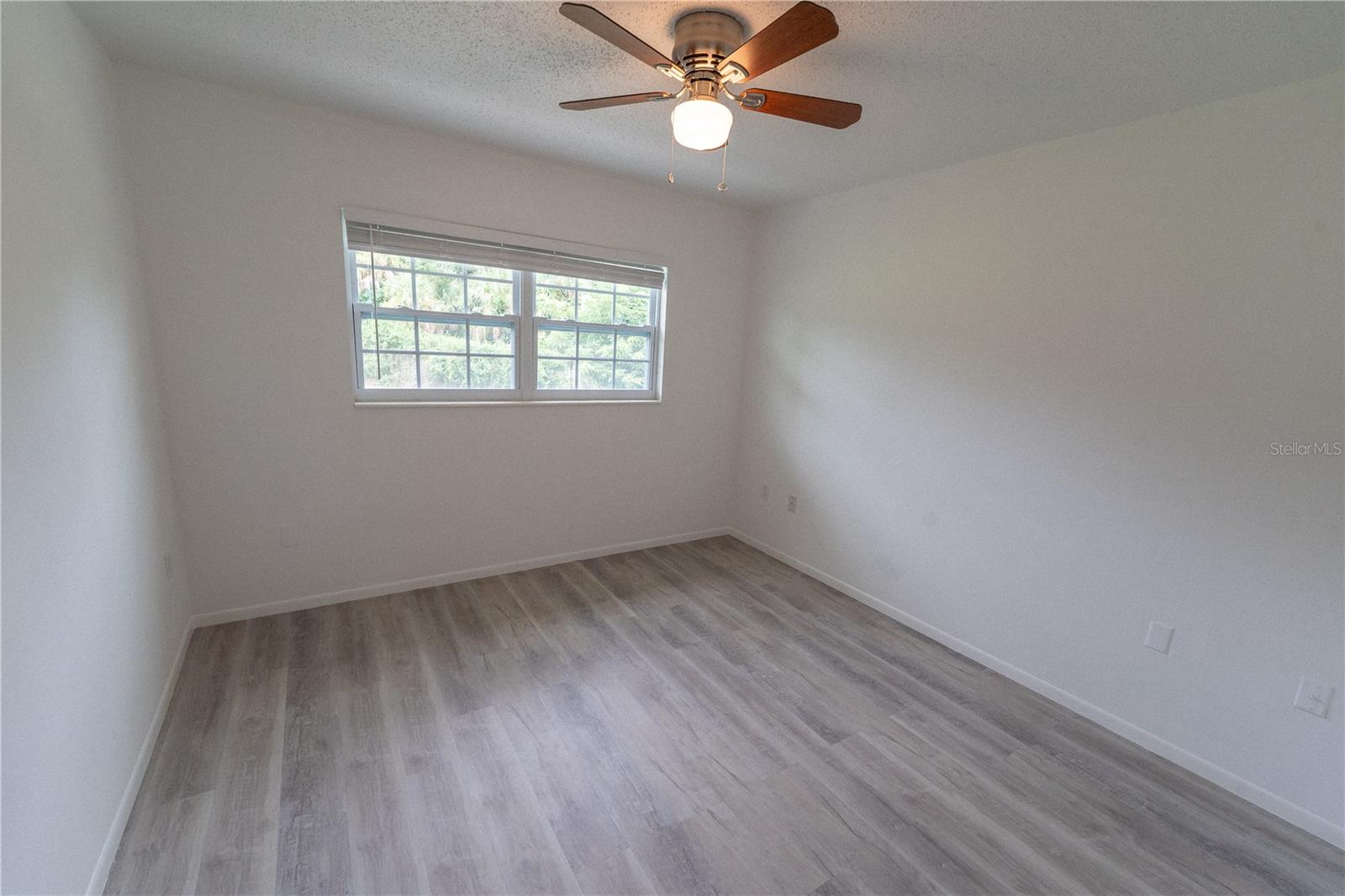 ROLLING GREEN GLF VILLAGE I - Residential Lease