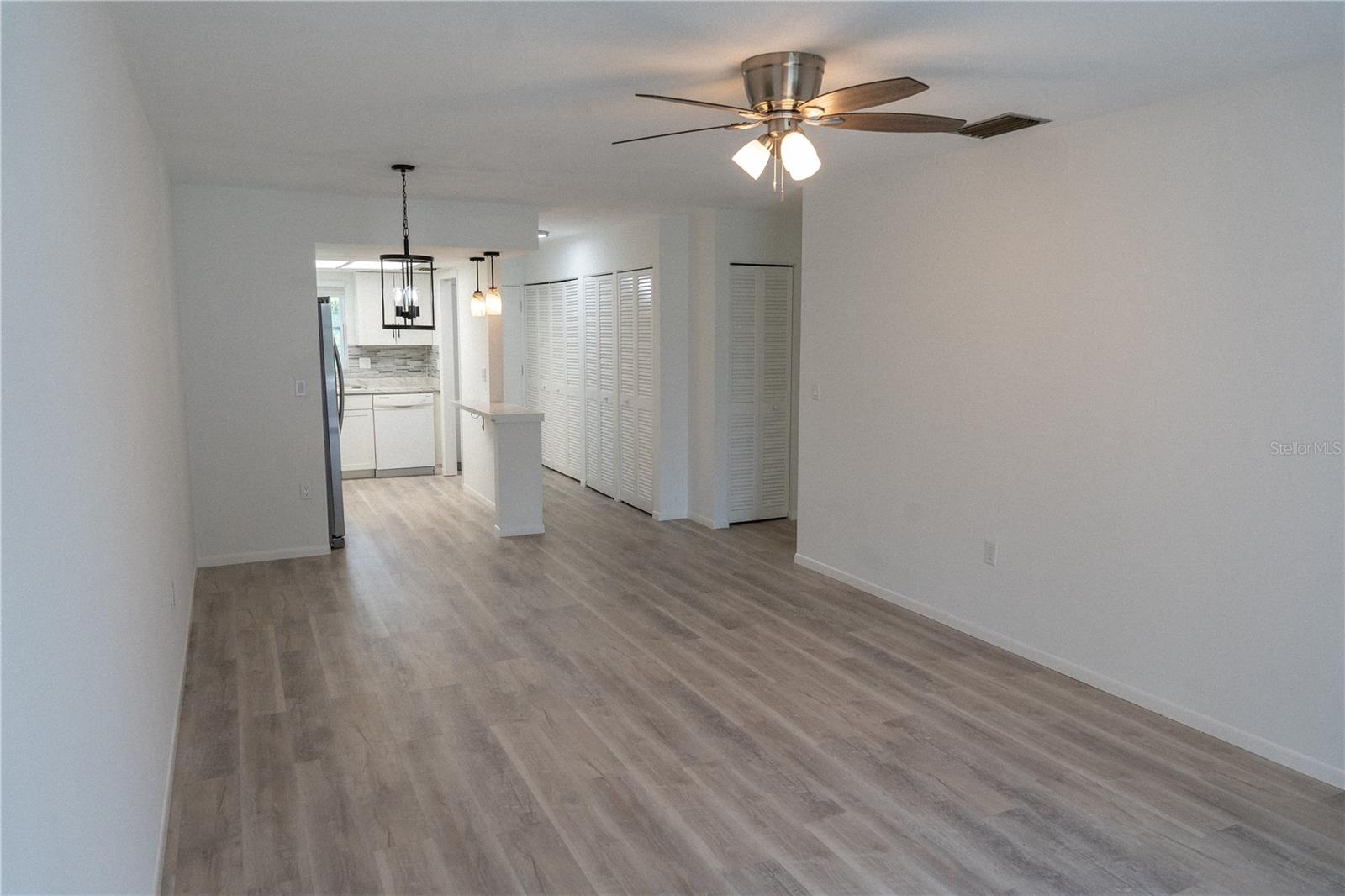 ROLLING GREEN GLF VILLAGE I - Residential Lease